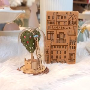 Μινιατούρα σε Γυάλινο Θόλο για Επέτειο