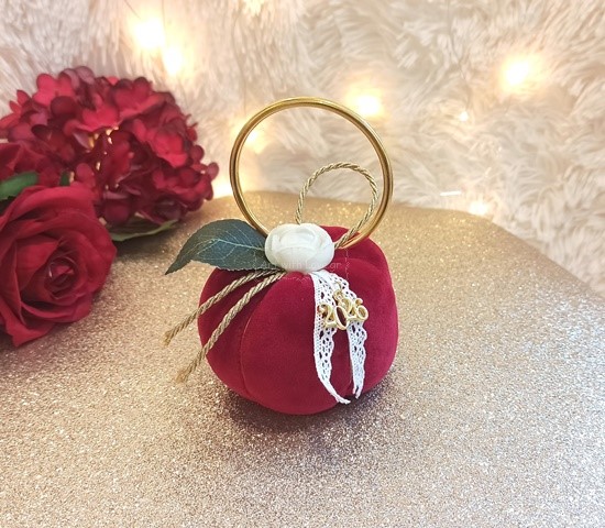 Βελούδινη Κόκκινη Κολοκύθα με Κρίκο