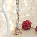 Κρεμαστό Γούρι Ρόδι με Σμάλτο Λευκό/Μπεζ