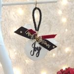 Κρεμαστό Γούρι Μαύρο Χρυσό με Ευχές Plexiglass 06