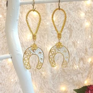 Γούρι Κρεμαστό Πέταλο Λευκό Μεταλλικό