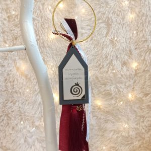 Κρεμαστό Γούρι Σπίτι Γκρι με Ευχές και Φούντα