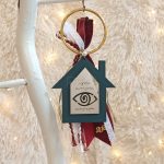 Κρεμαστό Γούρι Σπίτι Κυπαρισσί με Ευχές