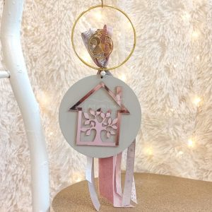 Κρεμαστό Γούρι Σπίτι Γκρεζ με Δέντρο Ζωής